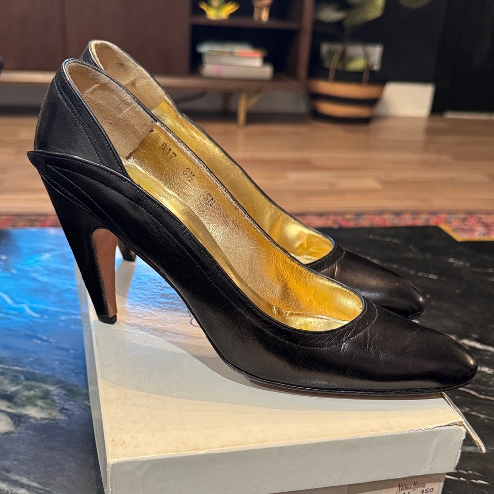 80s Walter Steiger leather pumps